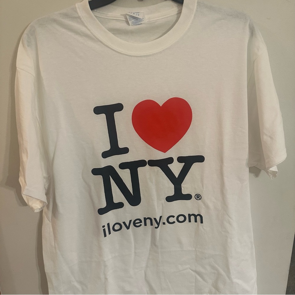 I Love New York Unisex Size L White Classic Port & Company Graphic T-Shirt NEW